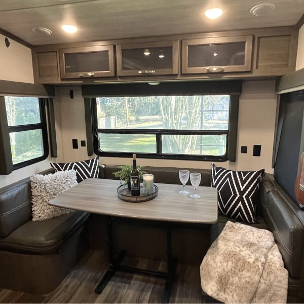 2021 Keystone RV Cougar Fifth Wheel available for rent in Yelm, Washington