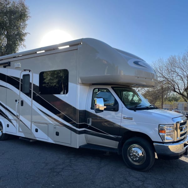 2017 Jamboree Jamboree Motorhome Class C available for rent in Yuma, Arizona