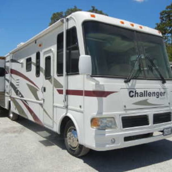 2006 Damon Challenger Class A available for rent in Pomona, California