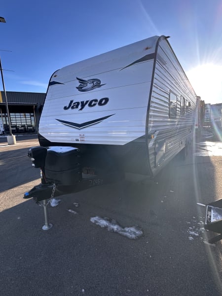 2022 Jayco Jay Flight SLX Travel Trailer available for rent in Caruthers, California