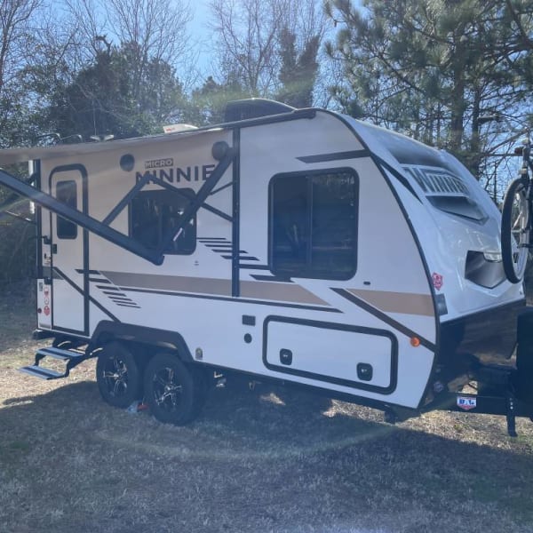 2021 Winnebago Minnie Winnie Travel Trailer available for rent in Shawboro, North Carolina