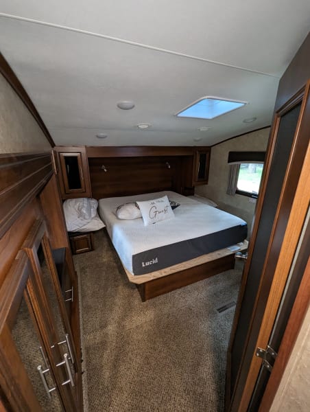 2018 Jayco Eagle HT Fifth Wheel available for rent in Olympia, Washington