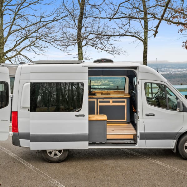 2019 Mercedes-Benz Sprinter Class B available for rent in SOUTH JORDAN, Utah