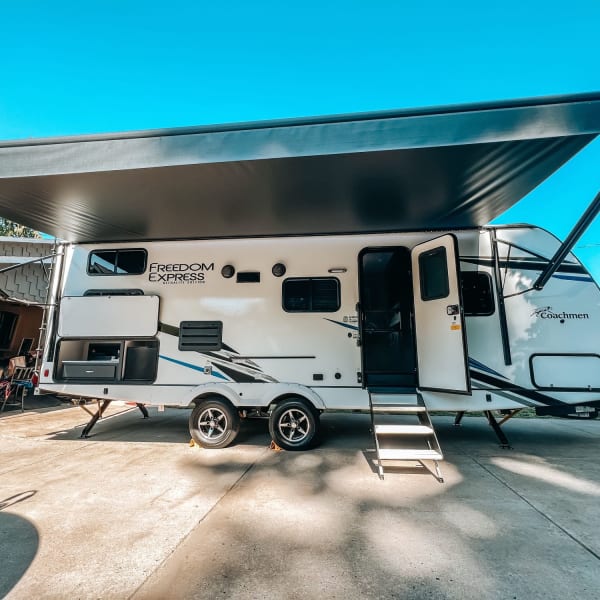 2022 Coachmen 257BHS Travel Trailer available for rent in Sandy, Oregon