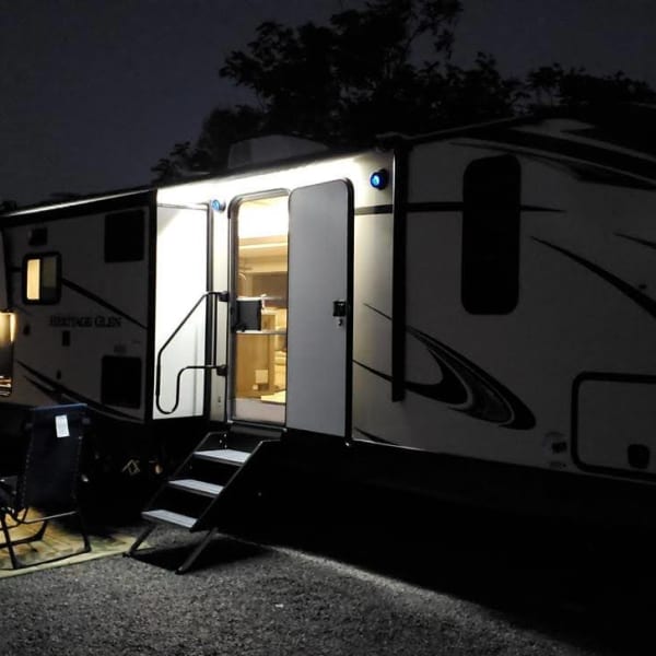 2020 Forest River Wildwood Heritage Glen Travel Trailer available for rent in Oxnard, California