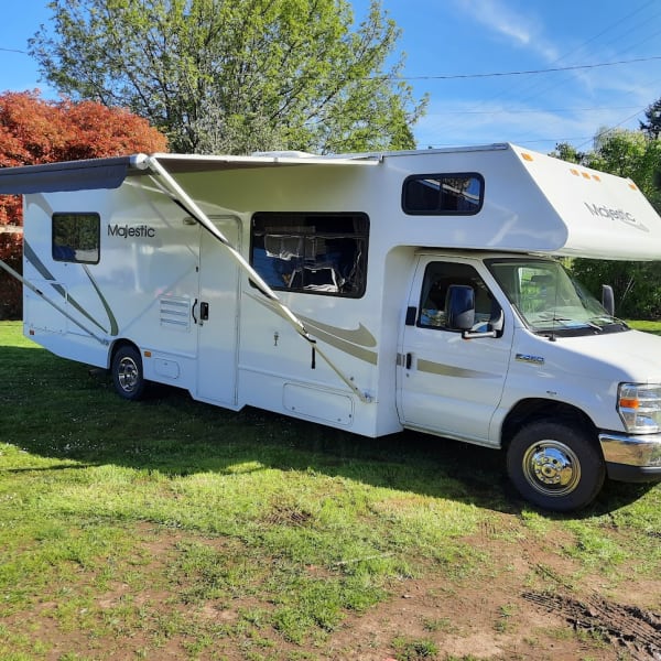 2013 Thor Four Winds Class C available for rent in Glide, Oregon