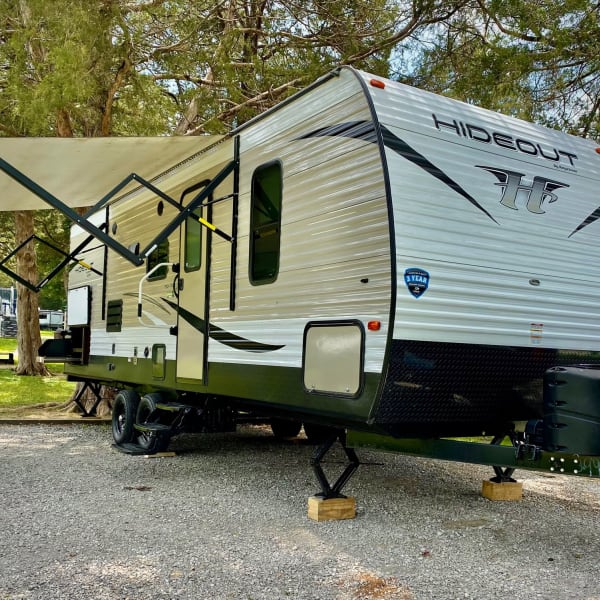 2019 Keystone RV Hideout LHS Travel Trailer available for rent in Jamestown, Kentucky
