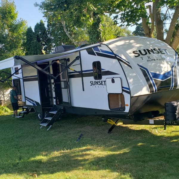 2021 Crossroads RV Sunset Trail Super Lite Travel Trailer available for rent in Morton, Pennsylvania