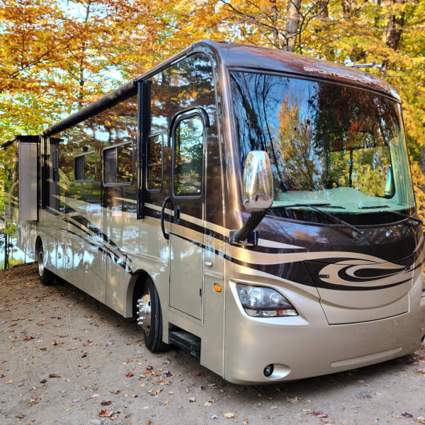 2012 Coachmen Cross Country Sportscoach Class A available for rent in Georgetown, Indiana