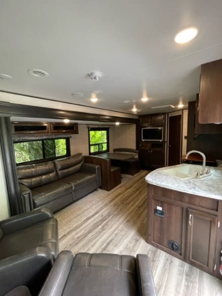 2018 Jayco Jay Flight SLX Travel Trailer available for rent in Topsfield, Massachusetts