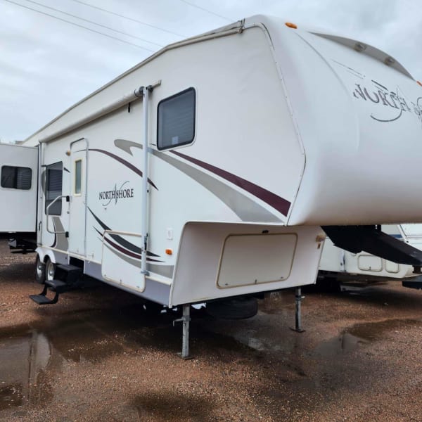2007 Dutchmen Northshore Fifth Wheel available for rent in Fort Morgan, Colorado