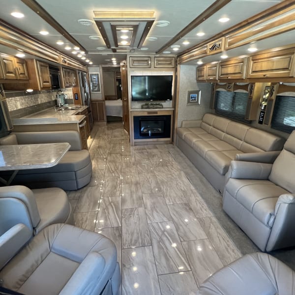 2018 Tiffin Phaeton 40AH Class A available for rent in Eastvale, California