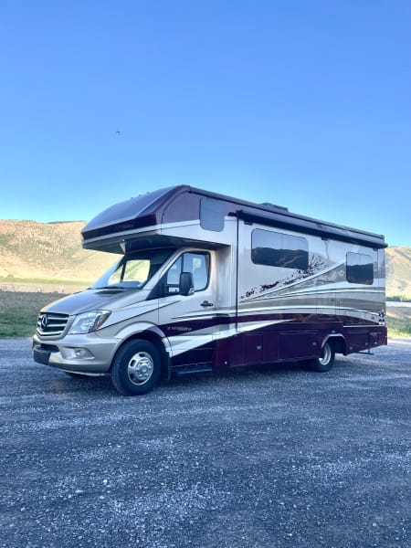 2018 Isata 3 Class C available for rent in Brigham City, Utah