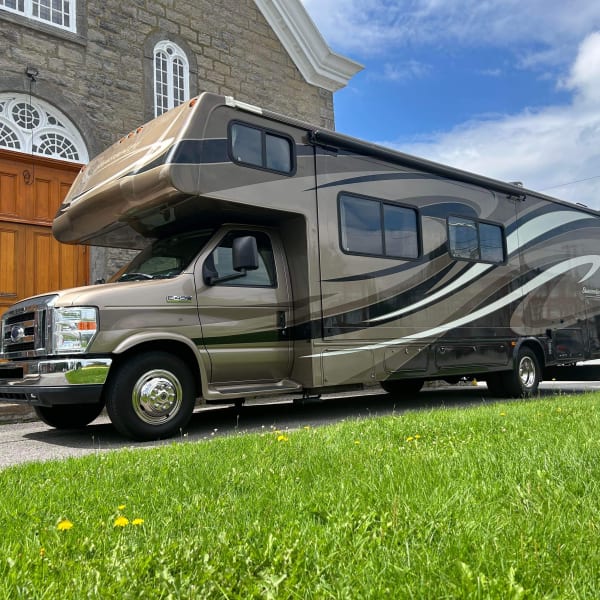 2013 Forest River Sunseeker Class C available for rent in Mirabel, Quebec