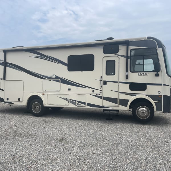 2020 Pursuit 29SSP Class A available for rent in Camden Wyoming, Delaware
