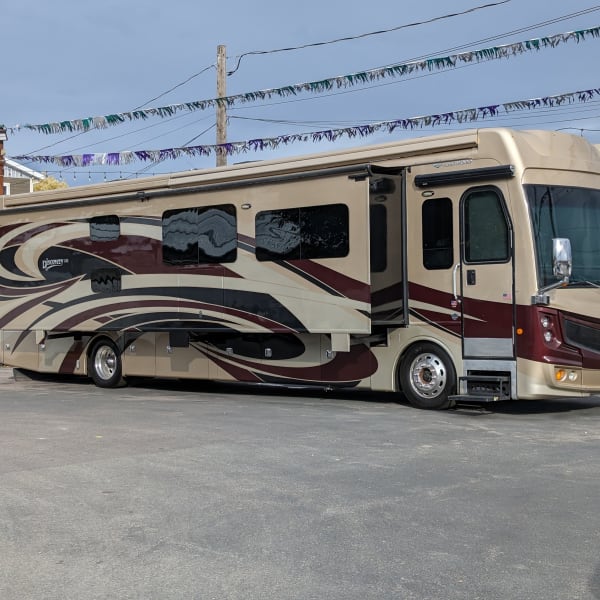 2017 Fleetwood Discovery Class A available for rent in Kalispell, Montana