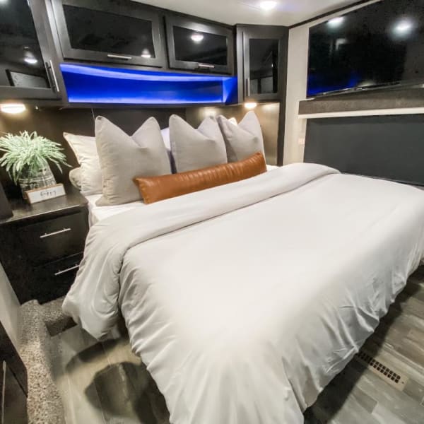 2021 Jayco Seismic Toy Hauler Fifth Wheel available for rent in Wildomar, California