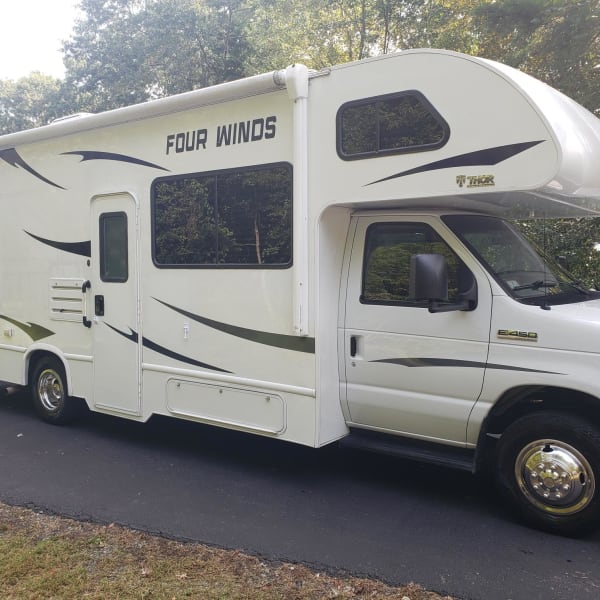 2021 Thor Four Winds Class C available for rent in SOUTHBOROUGH, Massachusetts