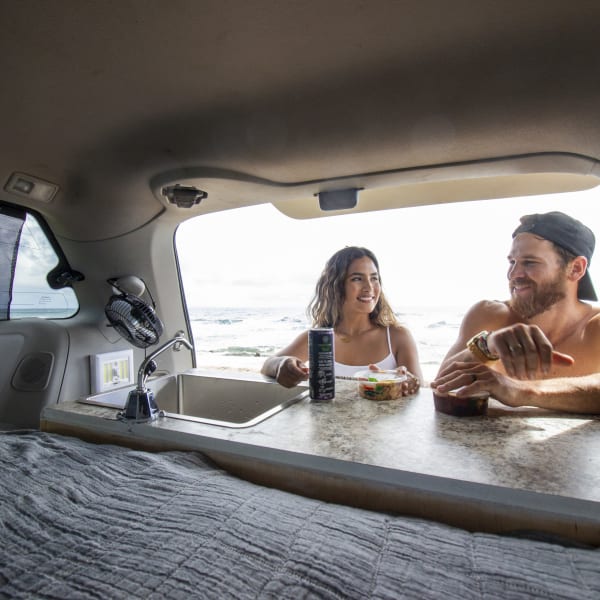 2004 toyota sienna Class B available for rent in Kailua, Hawaii