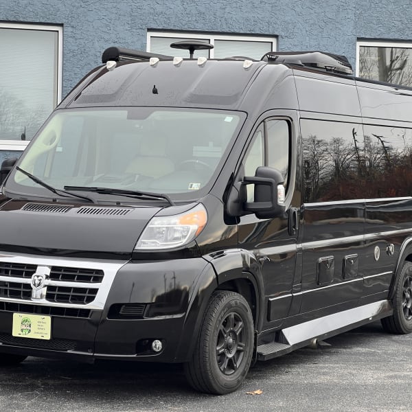 2018 Midwest Automotive Designs Legend Class B available for rent in Exton, Pennsylvania