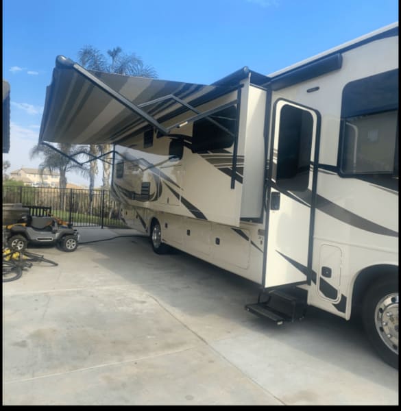 2021 Jayco Precept Class A available for rent in RIVERSIDE, California