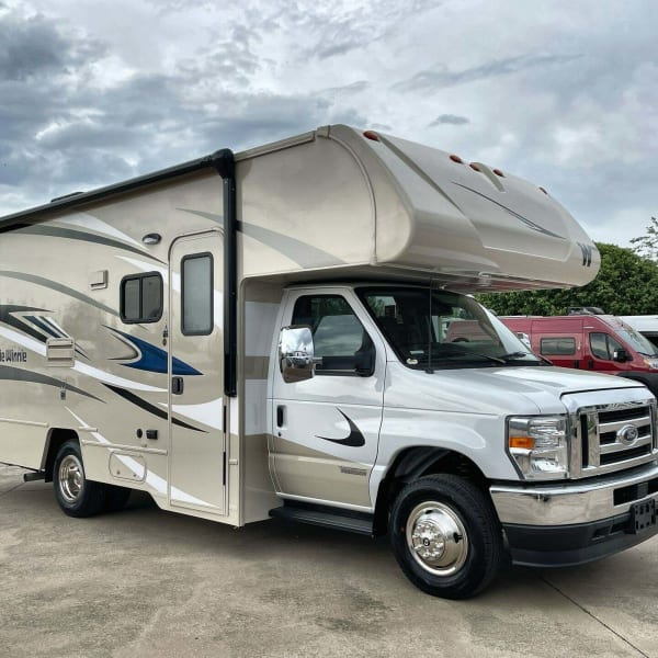 2024 Winnebago Minnie Winnie 22M Class C available for rent in Salt Lake City, Utah
