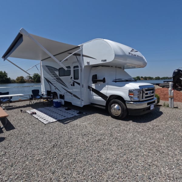 2024 THOR 24F Class C Motorhome w/Solar Class C available for rent in Martinez, California