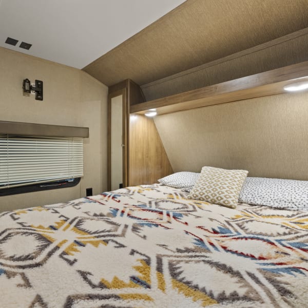 2017 Aspen Trail Dutchman Travel Trailer available for rent in Klamath Falls, Oregon