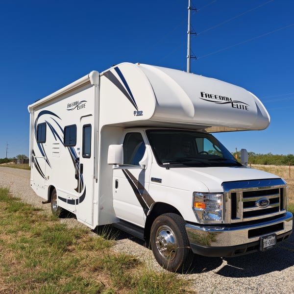 2019 Thor Freedom Elite Class C available for rent in Wichita Falls, Texas