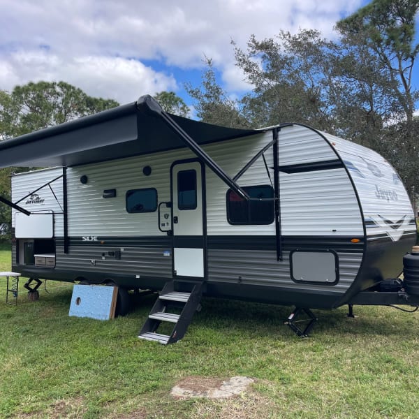 2024 Jayco Jay Flight 261BHS Travel Trailer available for rent in west palm beach, Florida