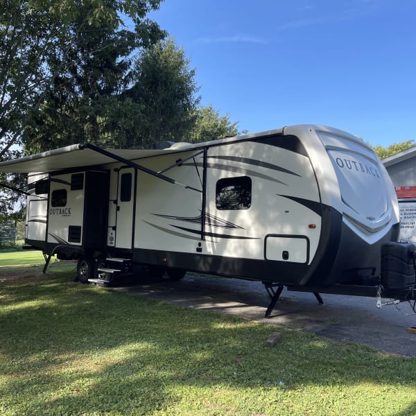 2018 Keystone RV Outback Super-Lite Travel Trailer available for rent in Spring Mills, Pennsylvania