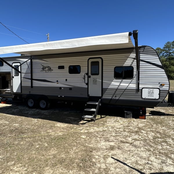 2021 Jayco Jay Flight Travel Trailer available for rent in Raeford, North Carolina