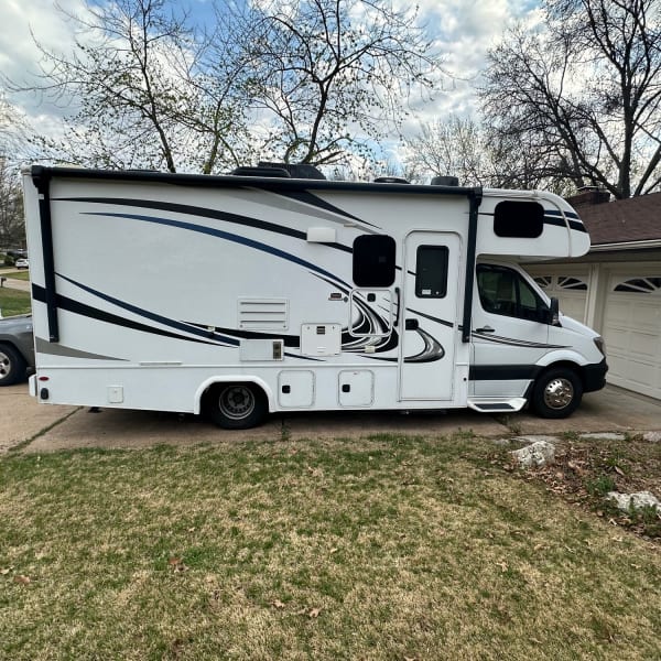 2018 Forester MBS Class C available for rent in Saint Louis, Missouri