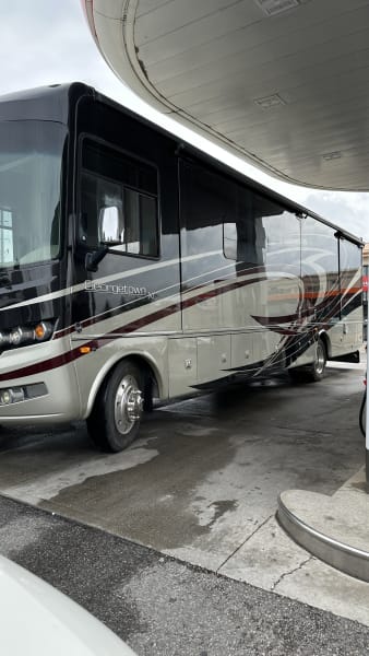 2015 Forest River Georgetown Class A available for rent in Saint laurent, Quebec