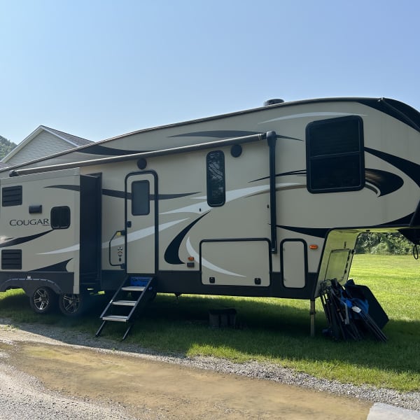 2019 Keystone RV Cougar Fifth Wheel available for rent in Milton, Vermont