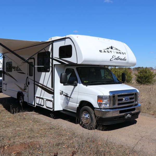 2025 East to West entrada Class C available for rent in Chippewa Falls, Wisconsin