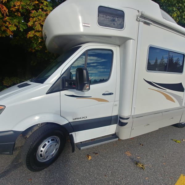 2008 Winnebago ITASCA NAVION Class C available for rent in Abbotsford, British Columbia