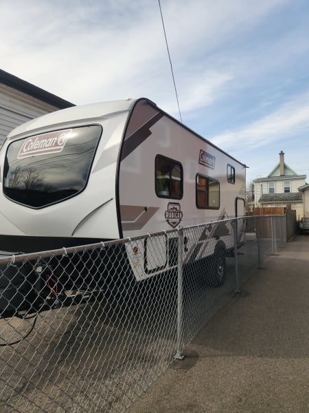2021 Dutchmen Coleman Rubicon Travel Trailer available for rent in Ottawa, Ontario