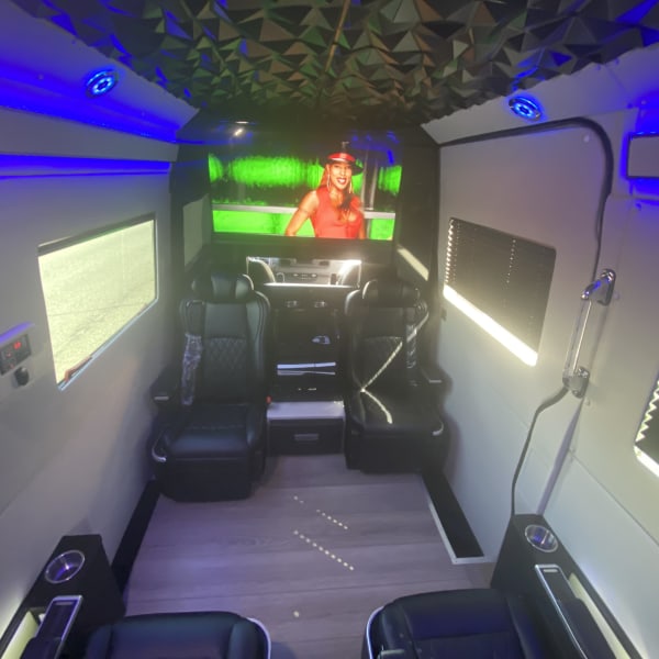 2020 Mercedes-Benz Sprinter Class B available for rent in Middlesex, New Jersey