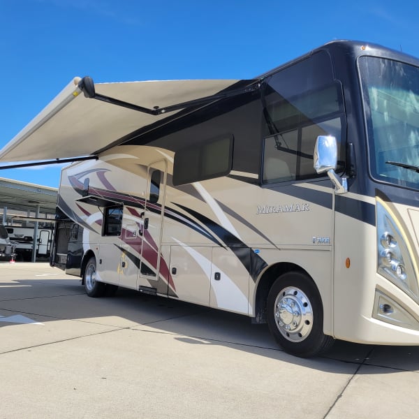 2022 Thor Miramar Class A available for rent in Wilder, Kentucky