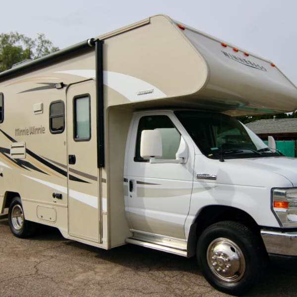 2016 Winnebago Minnie Winnie Class C available for rent in Spring Valley, California