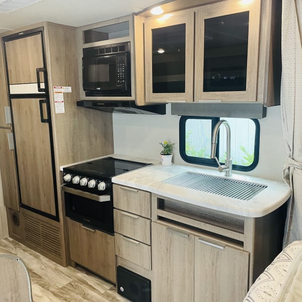 2021 Grand Design Imagine XLS Travel Trailer available for rent in Algona, Washington