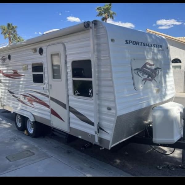 2008 Coachmen SportsMaster Class C available for rent in Bakersfield, California