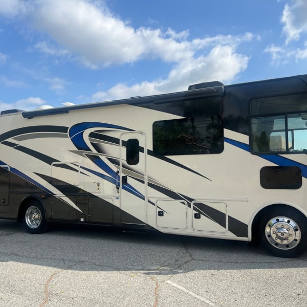 2022 Thor Windsport Class A available for rent in DOWNEY, California