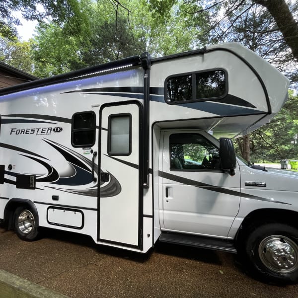 2022 Forester LE Class C available for rent in NASHVILLE, Tennessee