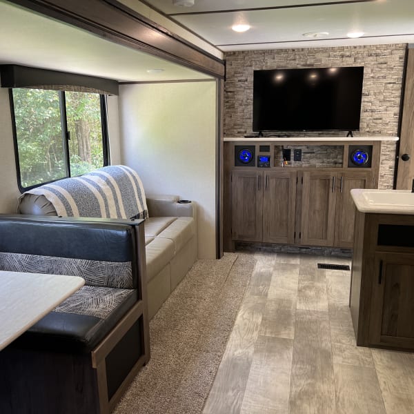 2020 Avenger LE Travel Trailer available for rent in Shepherdsville, Kentucky