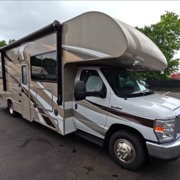 2016 Thor Four Winds Class C available for rent in Sewell, New Jersey