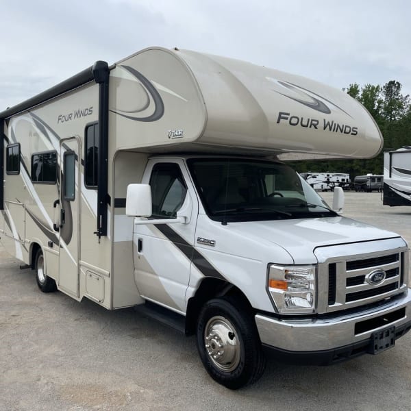 2020 Thor Four Winds Class C available for rent in Burke, Virginia