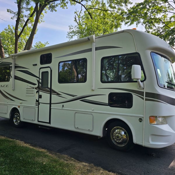 2012 Thor 29.1 Class A available for rent in West Bloomfield Township, Michigan