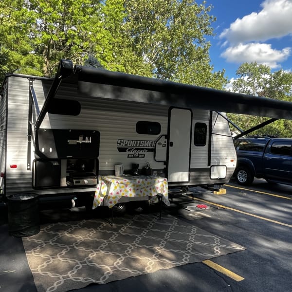2021 KZ Sportmans Classic 191bhk Travel Trailer available for rent in Champaign, Illinois